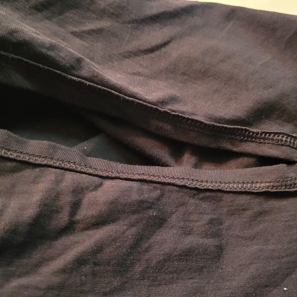 LULULEMON BLACK TSHIRT - Picture 6 of 11